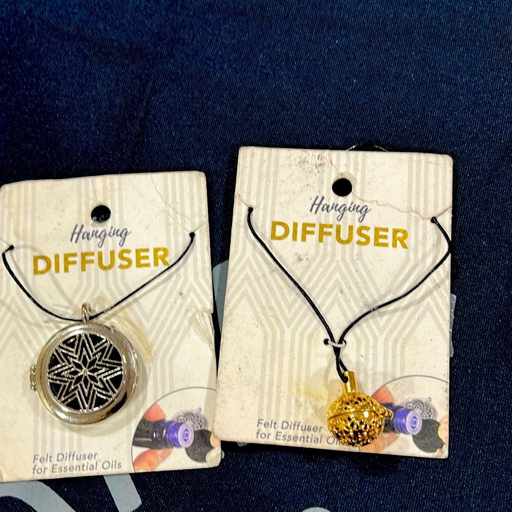 Hanging diffuser felt diffuser car home person